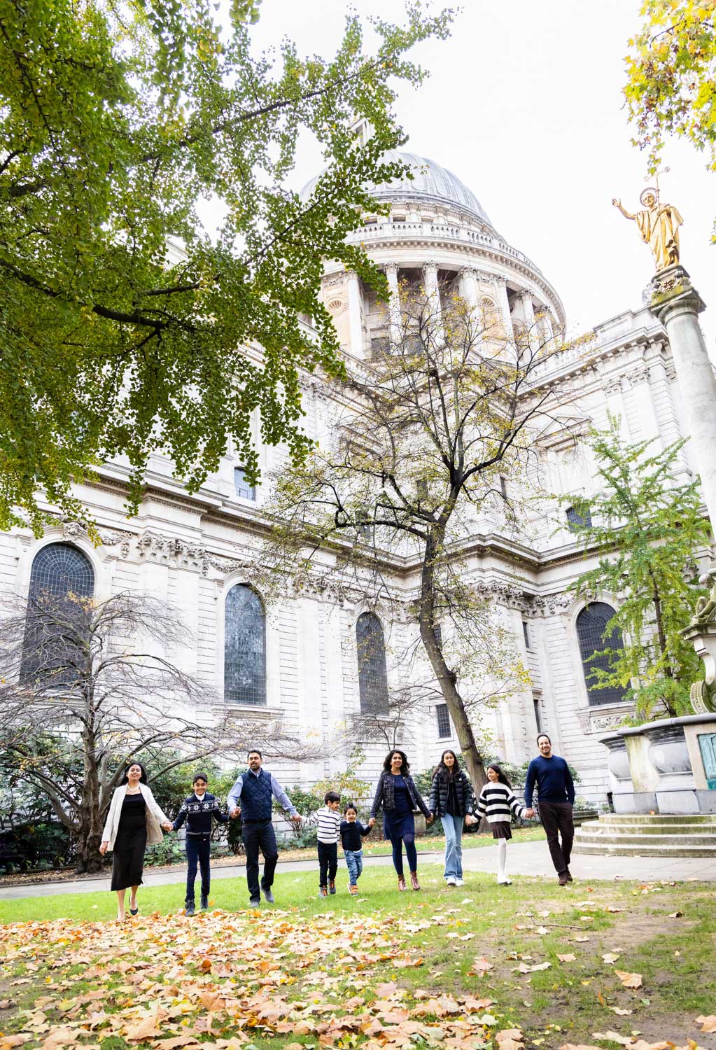 Family photo in front of St Paul's Cathedral